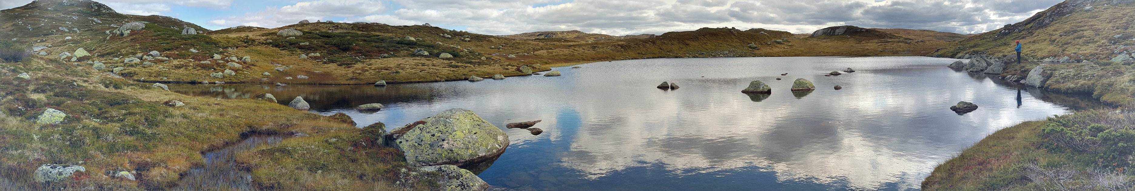 Navnløst vann - Nomeland