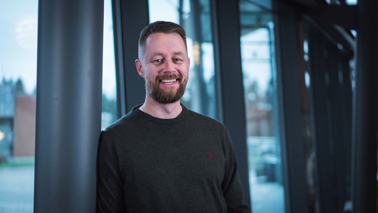 Foredrag med Geir Aker - Kompani Lauritzens fenrik - Tokkenett