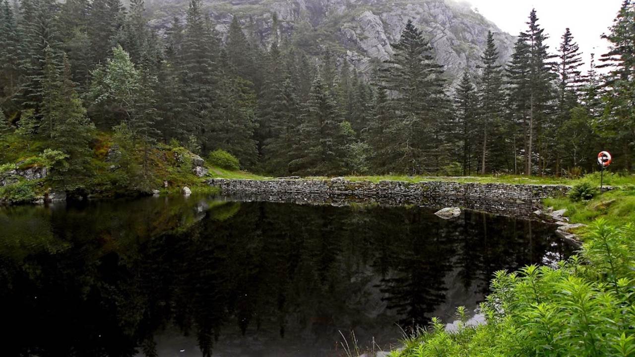 Storevatnet i byfjellene