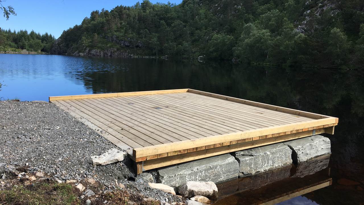 Langevatnet ved Munkebotn